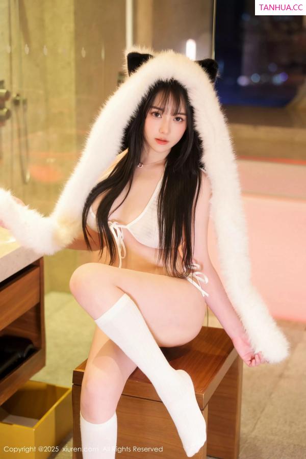   [XiuRen]高清写真图 2025.05.21 No.10302 软情 情趣内衣第7张图片